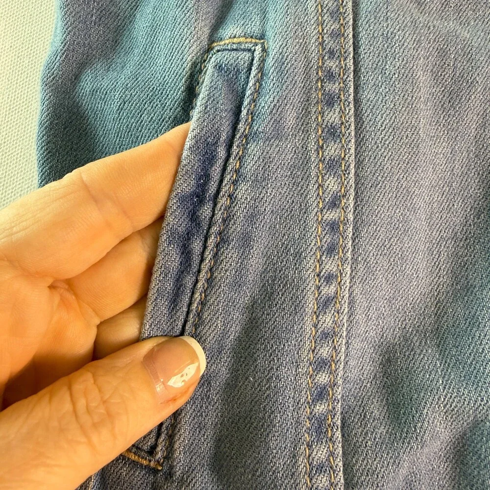 OshKosh B'gosh Girl's NWT Blue Denim Vest Size 8 Medium Wash Jean Vest MSRP $36